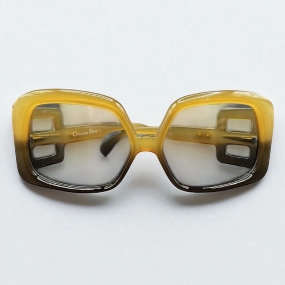 Christian Dior 737 Sunglasses – Oversized Honey Optyl Frame | 1970s - Picture 17 of 17